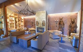 Big River Camp Hotel & Spa